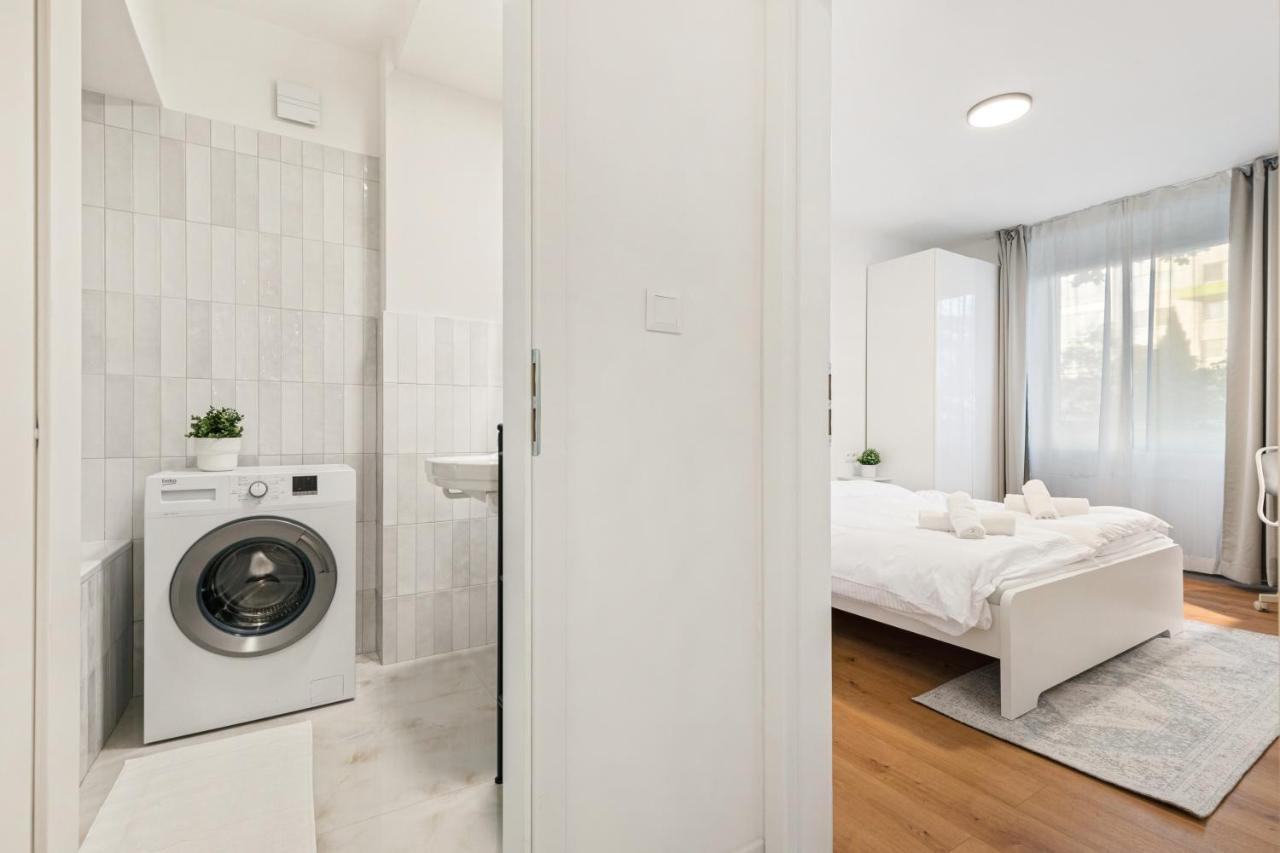 Bratislava Touch 2 Bedroom Apt Экстерьер фото