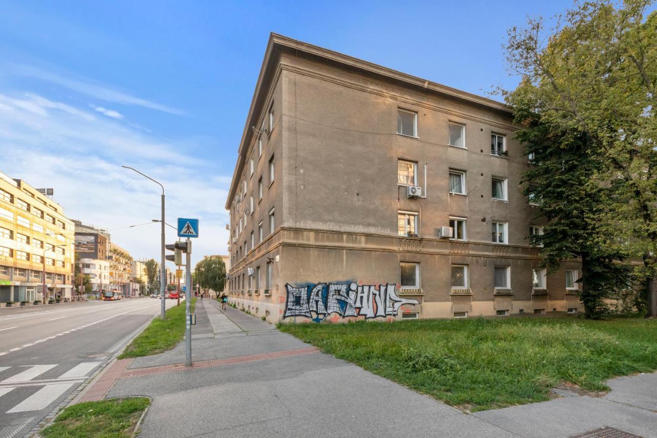 Bratislava Touch 2 Bedroom Apt Экстерьер фото
